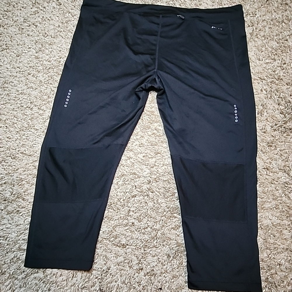 Nike Dri-Fit Power Essential Running Crop Leggings Women’s 1X Black - Picture 6 of 8